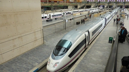 La alcaldesa de Zaragoza pide conocer los detalles del plan de Alta Velocidad de Óscar Puente