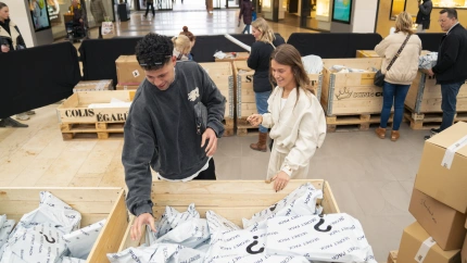 Paquetes sorpresa en Puerto Venecia, Zaragoza