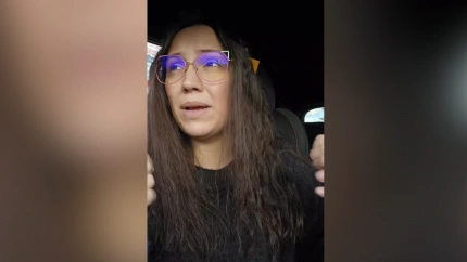 Alba, profesora, en el vídeo