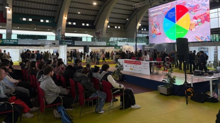 Jóvenes asistiendo a una de las formaciones que se celebraron durante la Feria Talento Joven