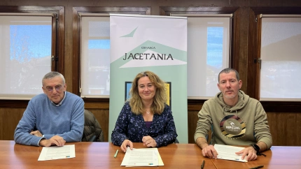 Imagen de la firma del convenio