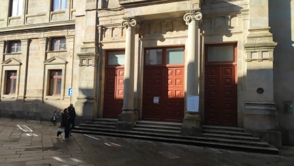 Alumnado de Medicina opina sobre la descentralización del grado