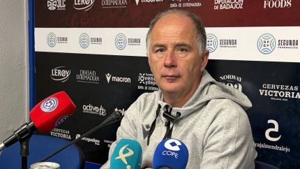 Cisqui, en la sala de prensa, tras la derrota ante el Almería B