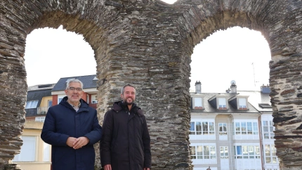 Miguel e Arroxo na muralla