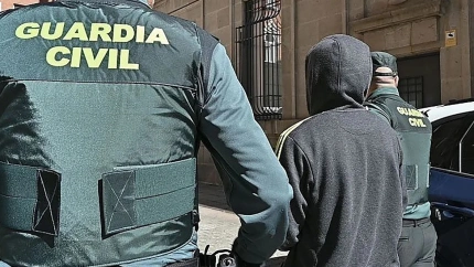 Uno de los dos condenados en el día de su detención