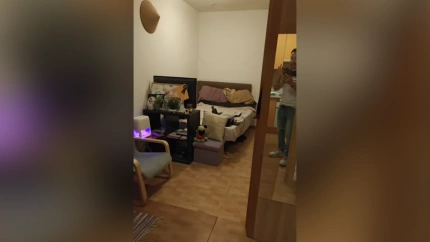 Noé, valenciano en Madrid, enseña su piso en Madrid