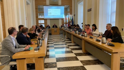 Pleno del sorteo de mesas electorales en el Ayuntamiento de Cáceres