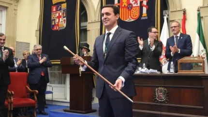 Javier Aureliano García, en su toma de posesión como presidente de la Diputación Provincial de Almería