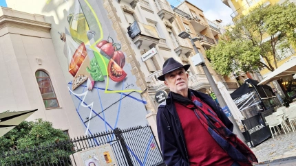 El nuevo mural de Belin en Jaén: ¿es un salmorejo o una pipirrana?