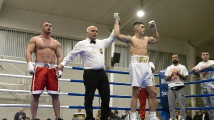 Jaime fuentes-pila vence por KO técnico