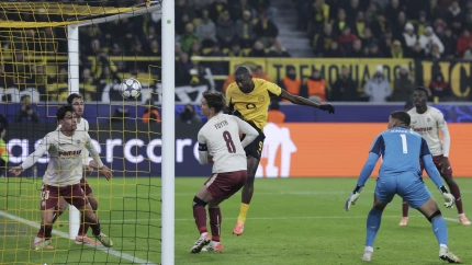 Guirassy marca en el Dortmund - Villarreal