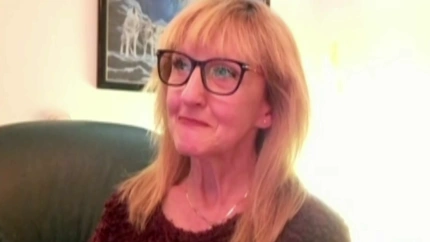 Antonia: "Mi exmarido me acuchilló y me violó; va a salir tres años antes de la cárcel por la ley del 'solo sí es sí' y le han concedido la casa, así que me veo en la calle con mi hija"