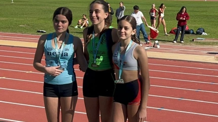 Martina Sierra, la niña que no quería correr y ahora vuela en el salto con pértiga