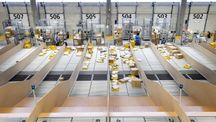 Clasificación de paquetes en un almacén logístico