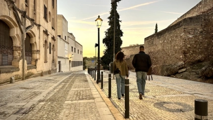 Acceso a la Plaza de San José por la calle Suárez de Figueroa