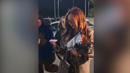 Andrea, exnovia de Ábalos, saliendo de Soto del Real