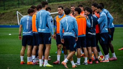 Piña de la Real Sociedad durante un entrenamiento en Zubieta