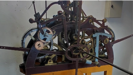 Maquinaria del reloj de San Miguel en Vitoria