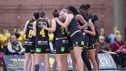 Jairis no pudo superar a Perfumerías Avenida