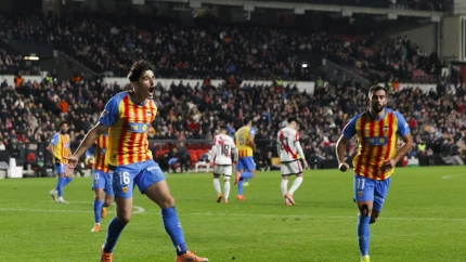 Diego Lòpez celebra el empate en Vallecas