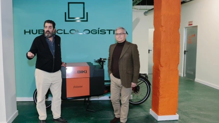 Alberto Gutiérrez Alberca, concejal de movilidad, explica el nuevo servicio de Biki para el reparto de mercancías en Valladolid