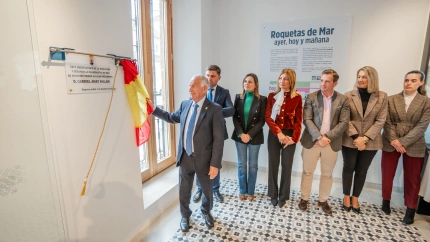 El alcalde de Roquetas, Gabriel Amat, inaugura el museo.