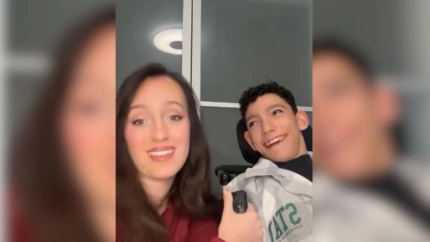 Marta con su hermano Luis