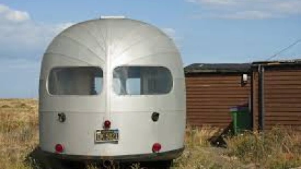 La Guardia Civil alerta en Málaga: el auge de casas prefabricadas y caravanas ilegales dispara las actuaciones del Seprona