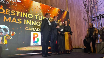 Benissa, coronada anoche en Madrid como Mejor Destino Turístico Innovador en los Smart  Travel News Awards