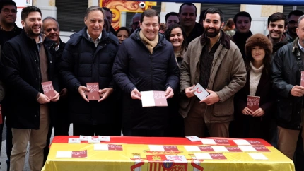 Alfonso Fernández Mañueco, presidente de la Junta de Castilla y León, conmemora en Salamanca el Día de la Constitución
