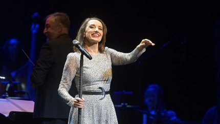 La salida de este nuevo álbum, según confiesa la propia artista, es un momento muy estimulante, aunque también produce cierta ansiedad por conocer la reacción del público.