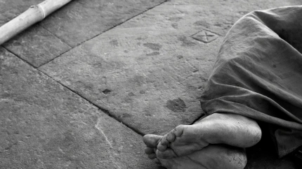 Imagen de una persona en la calle.