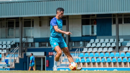 Álvaro González, durante un entrenamiento de esta temporada.