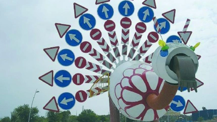 Uno de los pavos de la Rotonda de los Pavos, de Jaén