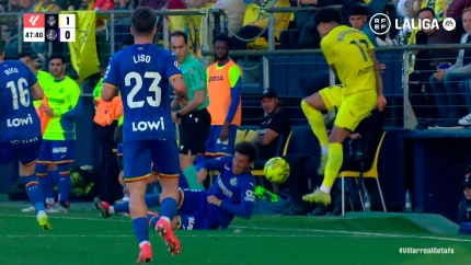 Momento en que Milla recibe un pelotazo de Buchanan