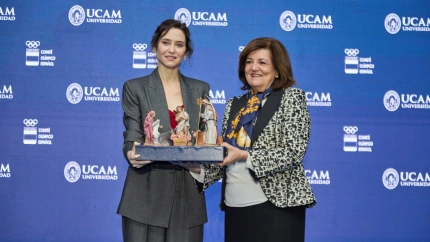 Las presidentas de UCAM y Comunidad de Madrid abren el Campus UCAM-COE