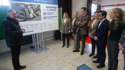 Visitas al IES Sofía Casanova para presentar la actuación