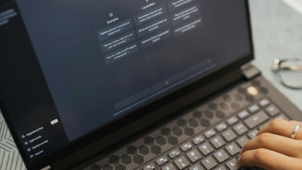 MANOS HUMANAS USANDO CHATGPT