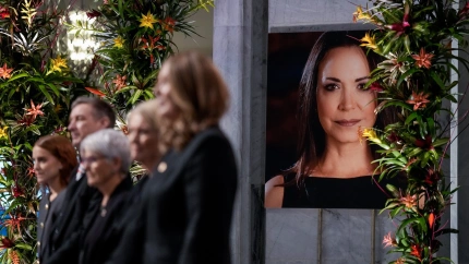 Una imagen de la Premio Nobel de la Paz, María Corina Machado, en el Ayuntamiento de Oslo durante la ceremonia de entrega del Premio Nobel de la Paz.