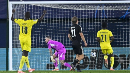 Oluwaseyi celebra el 2-2 del Villarreal contra el Copenhague