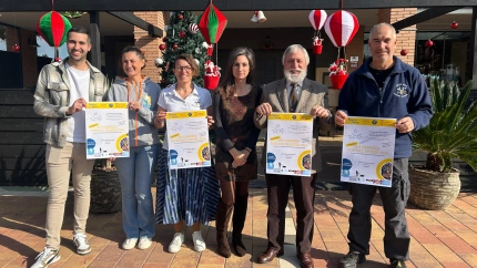 Miembros del Club de Rem Marina Dénia, organizadores de la prueba, durante la presentación de la 12ª edición junto a representantes de Cerebrum