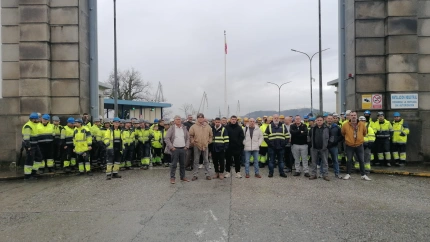 Concentración realizada en el mediodía de este viernes a las puertas de Navantia Ferrol