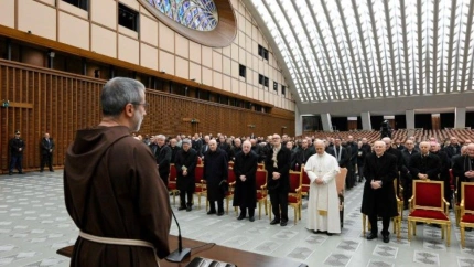 El Papa acude a las predicaciones de Adviento del padre Roberto Pasolini
