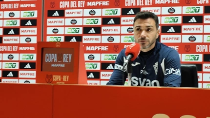 Adrián Colunga, entrenador del Real Murcia