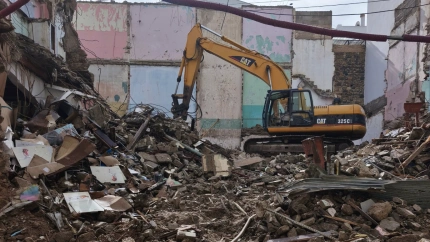 Derrumbe del edificio en la calle Miguel Rios Rosas.| Fotografía: miplayadelascanteras