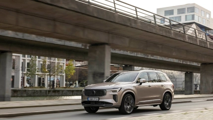 Nuevo Volvo XC90 T8 - dynamic