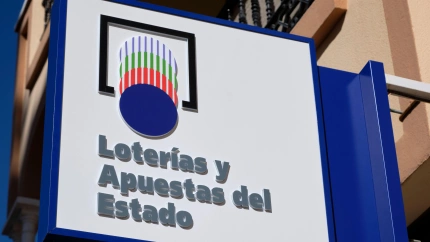Loteria nacional. Logo oficial en un punto de venta de la lotería nacional española.