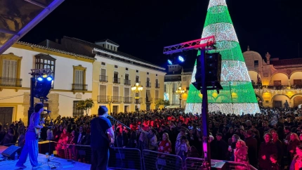 Un concierto durante el tardeo de Nochebuena en la plaza de España de Lorca en 2024
