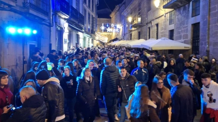 Tardeo en la calle Obispo Basulto de Lugo