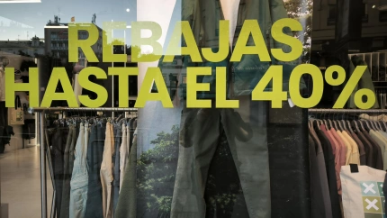 Escaparate mostrando las rebajas